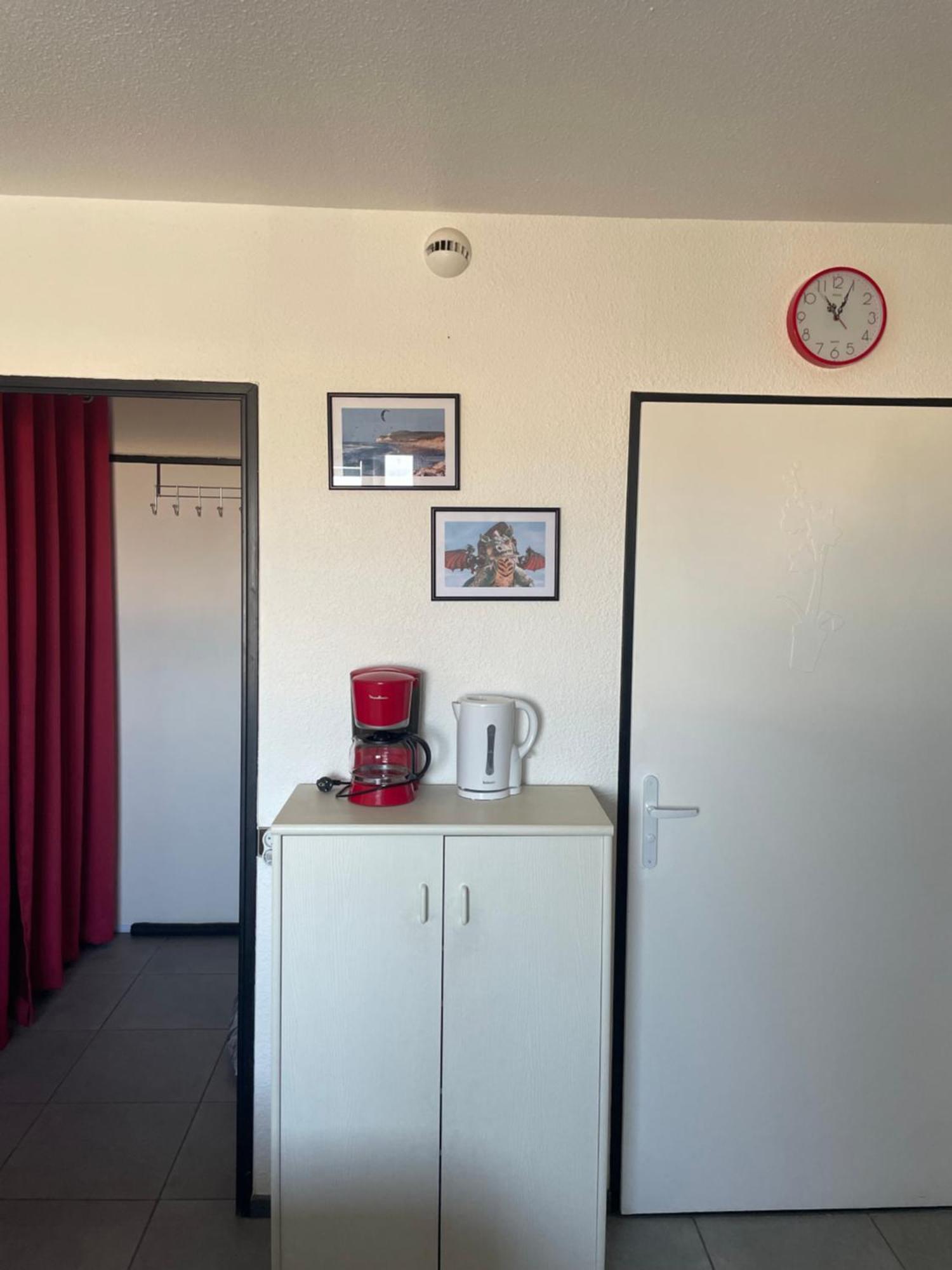 Au Rythme Des Ferrys Apartment Calais Luaran gambar